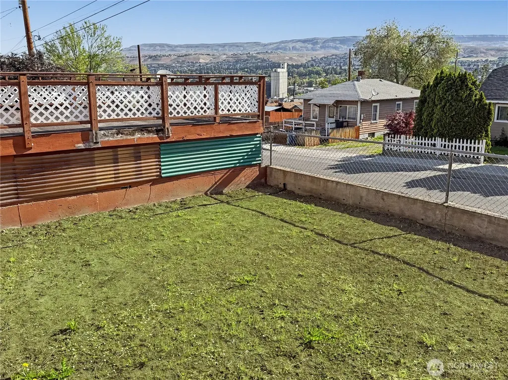 802 S Chelan Avenue Wenatchee WA 98801