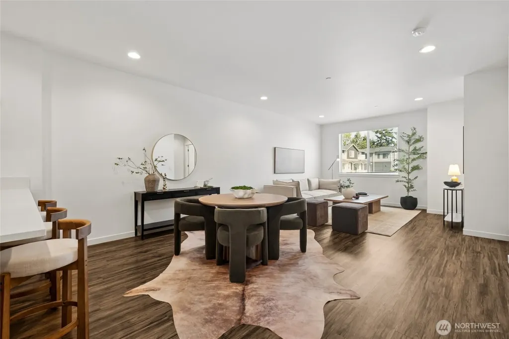 115 SW 181st Place Normandy Park WA 98166