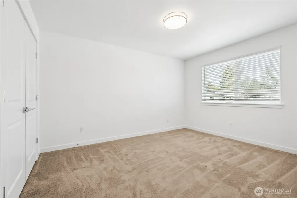 115 SW 181st Place Normandy Park WA 98166