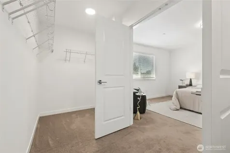 115 SW 181st Place Normandy Park WA 98166