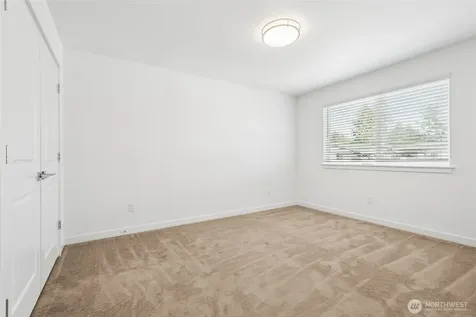 115 SW 181st Place Normandy Park WA 98166