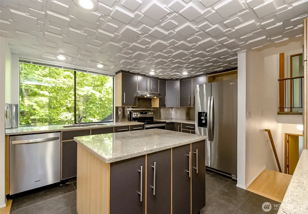 14333 93rd Avenue NE Kirkland WA 98034