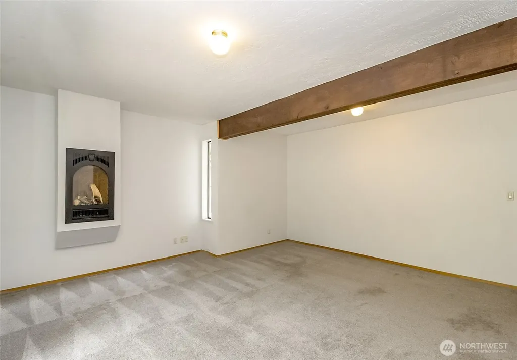 14333 93rd Avenue NE Kirkland WA 98034