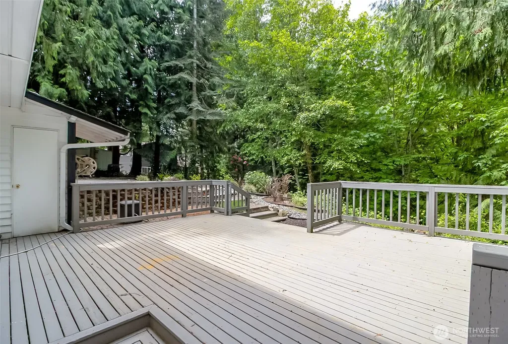 14333 93rd Avenue NE Kirkland WA 98034