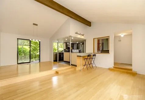 14333 93rd Avenue NE Kirkland WA 98034