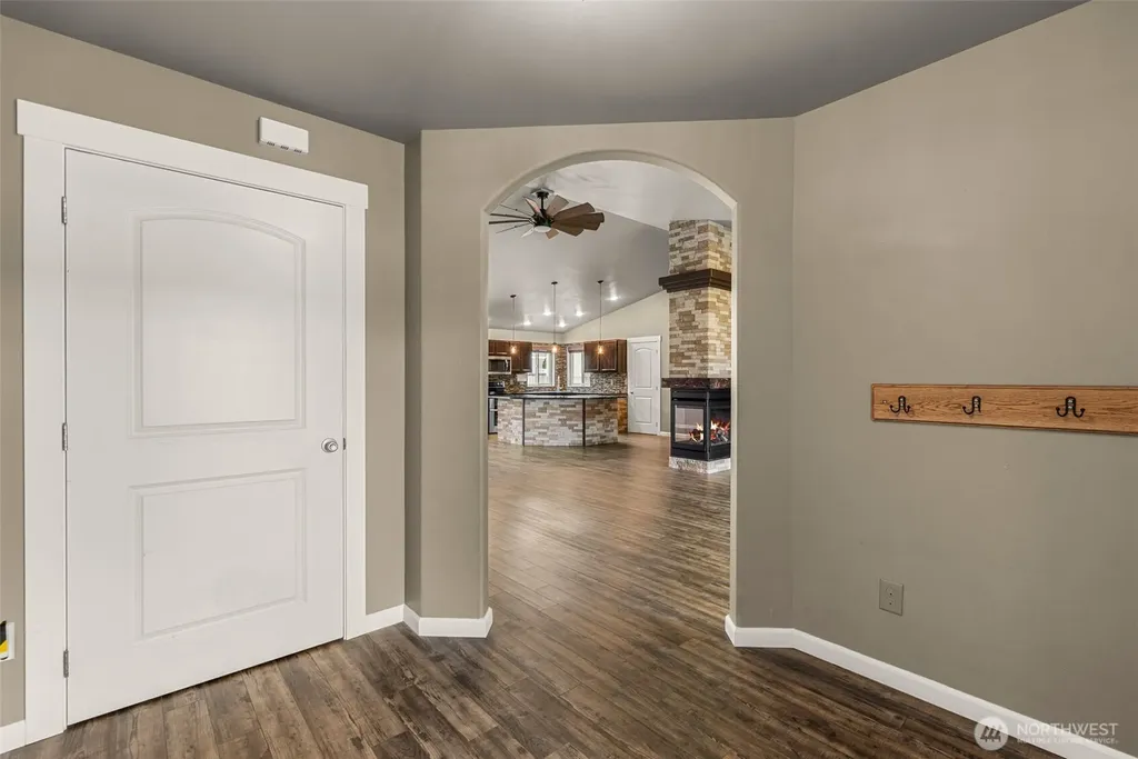 21 Ambrosia Lane Malaga WA 98828