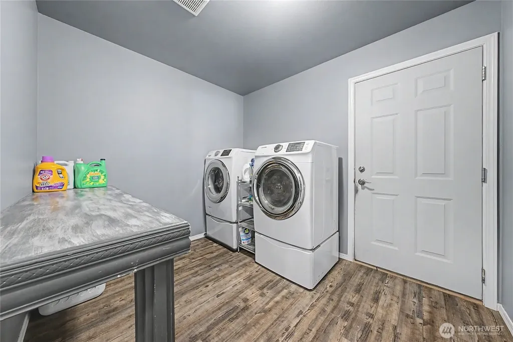 21 Ambrosia Lane Malaga WA 98828