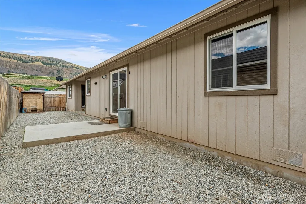21 Ambrosia Lane Malaga WA 98828
