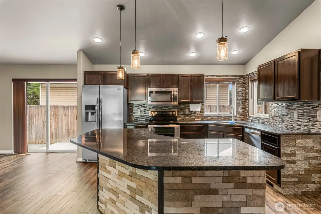 21 Ambrosia Lane Malaga WA 98828