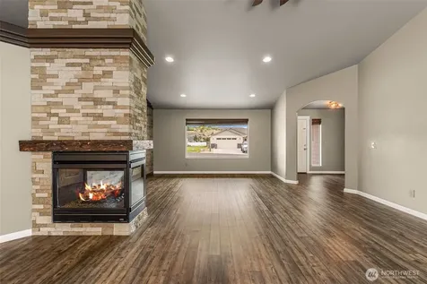 21 Ambrosia Lane Malaga WA 98828