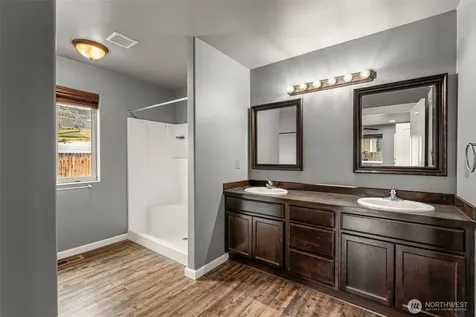 21 Ambrosia Lane Malaga WA 98828