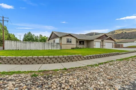 21 Ambrosia Lane Malaga WA 98828