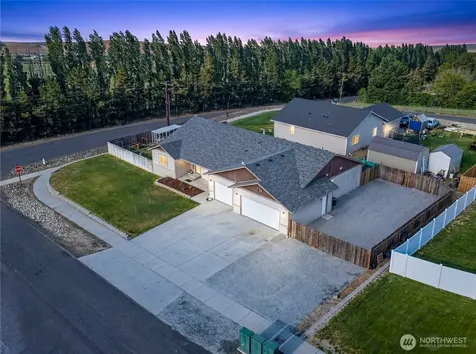 21 Ambrosia Lane Malaga WA 98828
