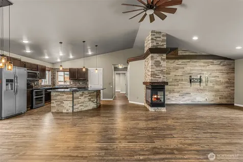 21 Ambrosia Lane Malaga WA 98828