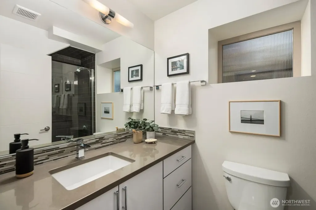 3426 NW Market Street Seattle WA 98107