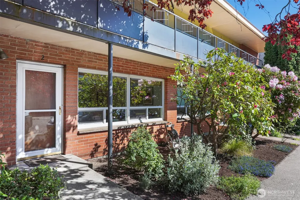 4710 Dayton Avenue N Seattle WA 98103