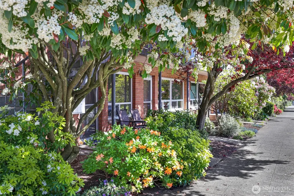 4710 Dayton Avenue N Seattle WA 98103