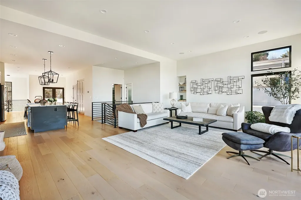 4224 NE 124th Street Seattle WA 98125