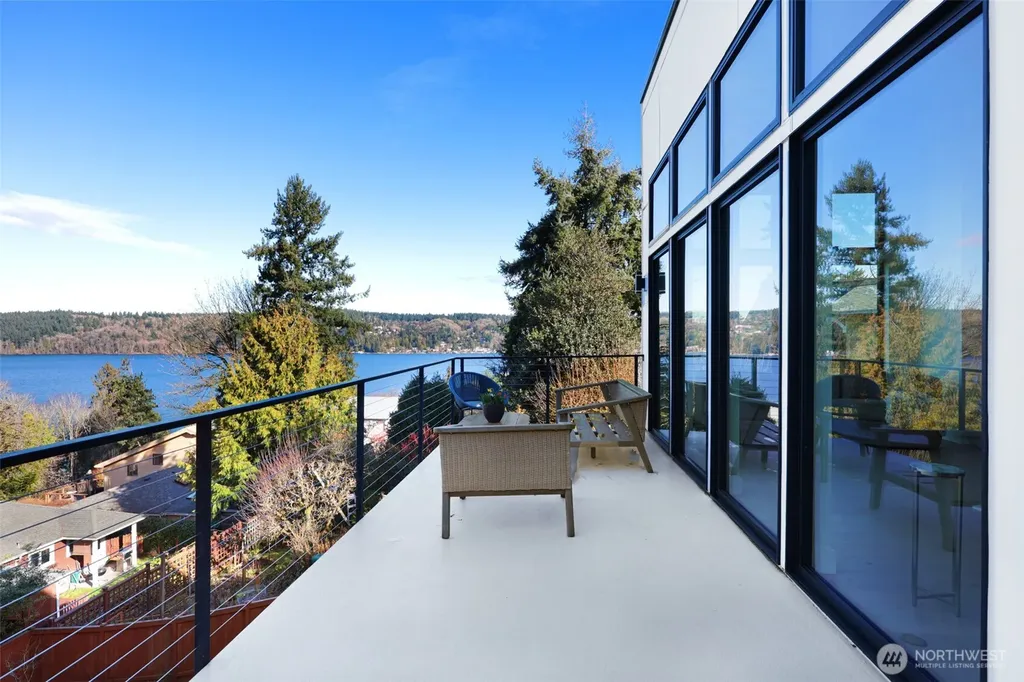 4224 NE 124th Street Seattle WA 98125