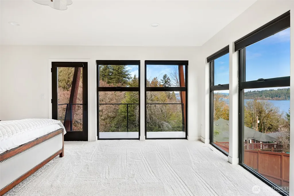 4224 NE 124th Street Seattle WA 98125