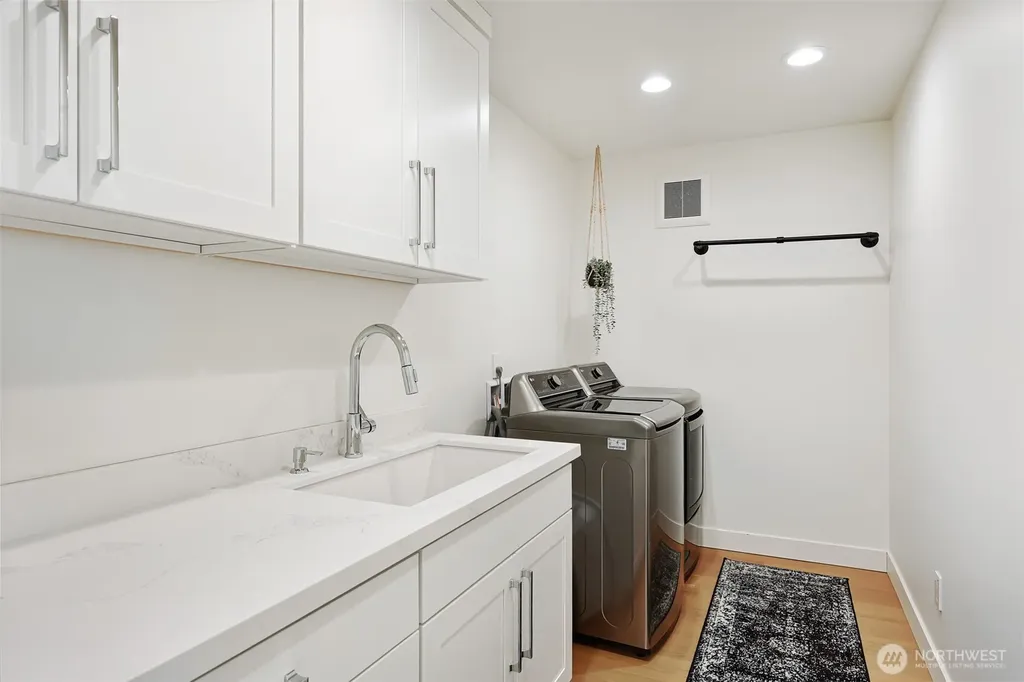 4224 NE 124th Street Seattle WA 98125