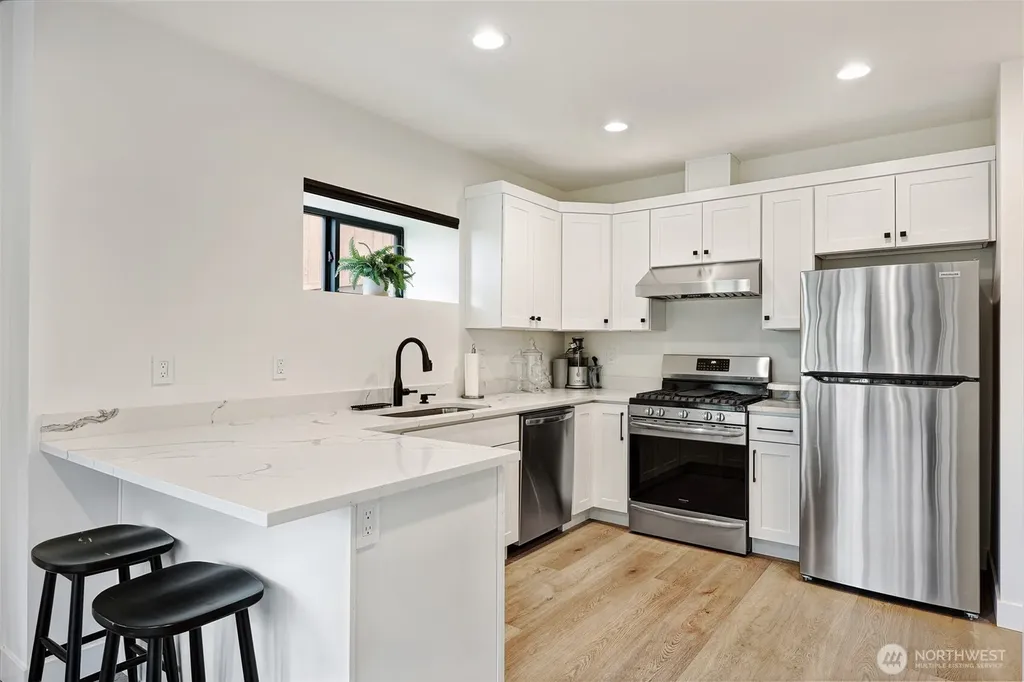 4224 NE 124th Street Seattle WA 98125