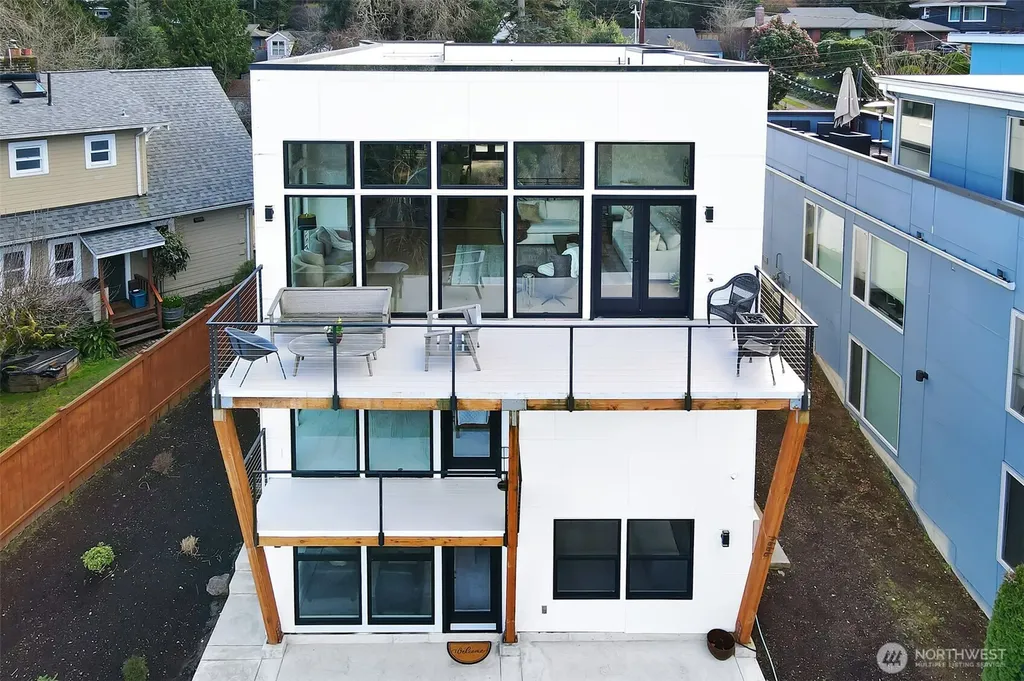 4224 NE 124th Street Seattle WA 98125