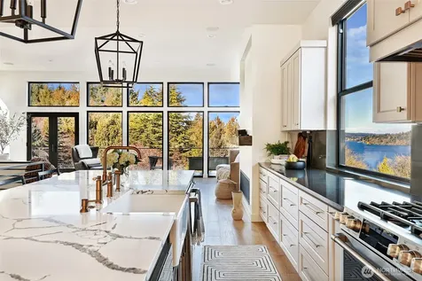 4224 NE 124th Street Seattle WA 98125