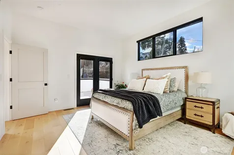 4224 NE 124th Street Seattle WA 98125