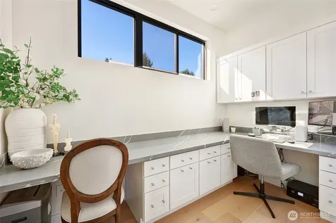 4224 NE 124th Street Seattle WA 98125