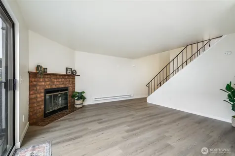 4201 NE 5th Street Renton WA 98059
