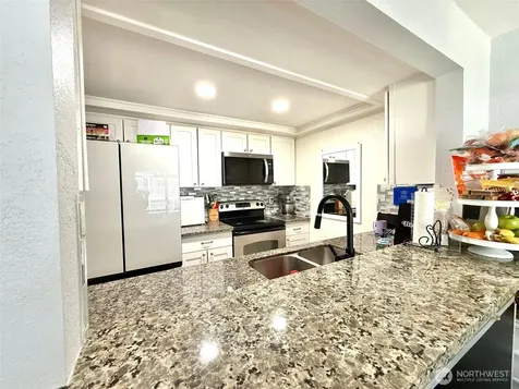 6703 204th Street SW Lynnwood WA 98036