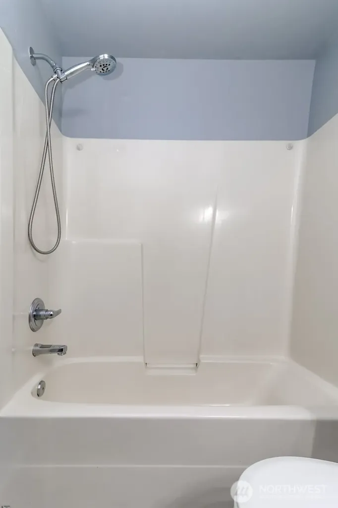 22204 Cedarview Drive E Bonney Lake WA 98391