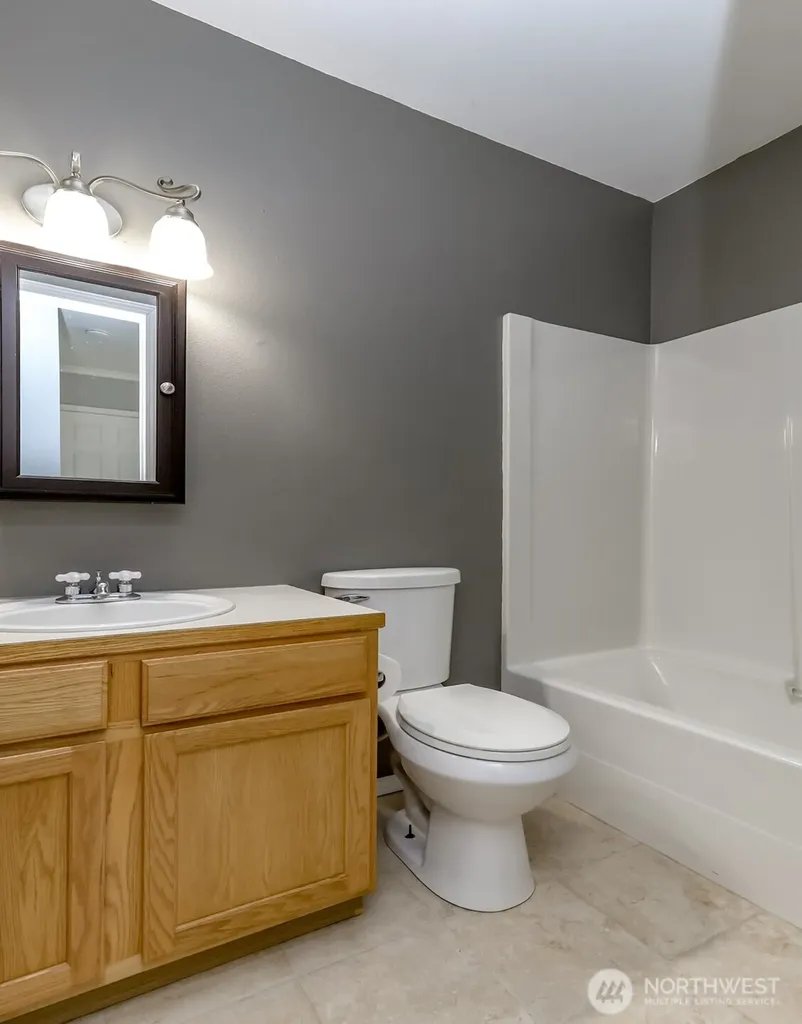 22204 Cedarview Drive E Bonney Lake WA 98391