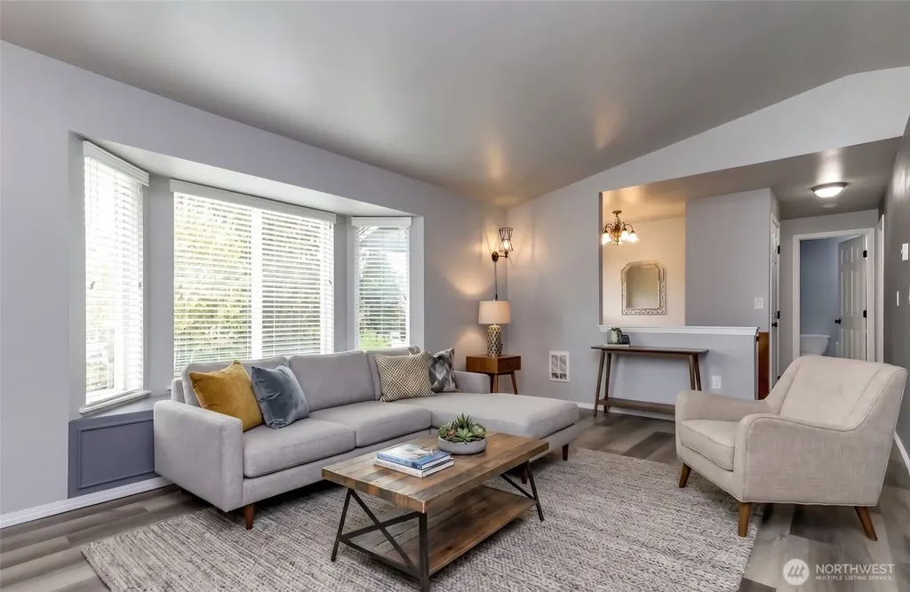22204 Cedarview Drive E Bonney Lake WA 98391