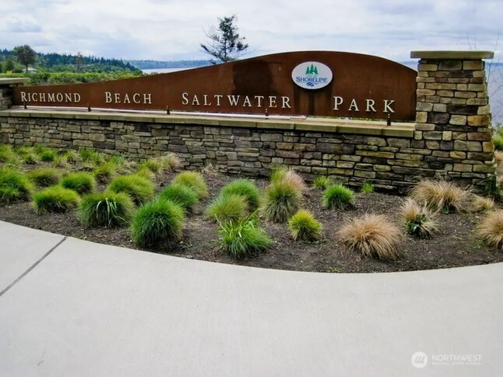 19836 Palatine Avenue N Shoreline WA 98133