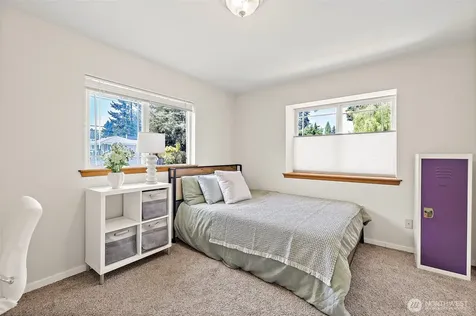 19836 Palatine Avenue N Shoreline WA 98133
