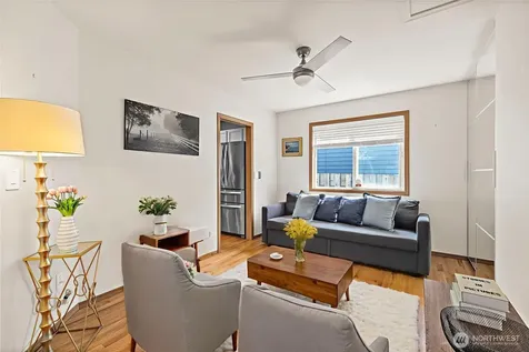 19836 Palatine Avenue N Shoreline WA 98133