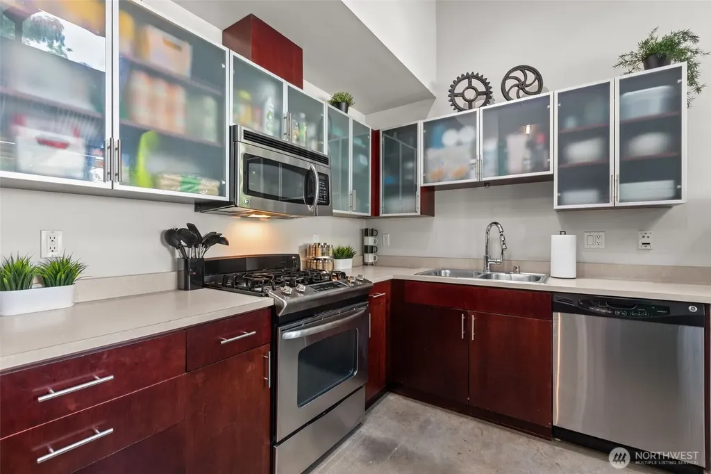 15100 6th Avenue SW Burien WA 98166