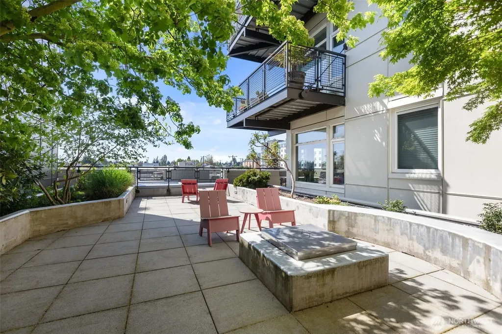 15100 6th Avenue SW Burien WA 98166