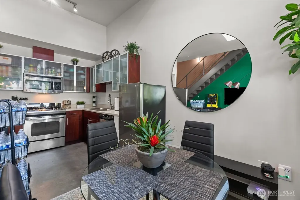15100 6th Avenue SW Burien WA 98166