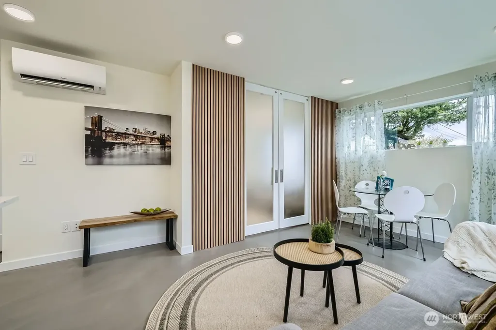 5928 18th Avenue S Seattle WA 98108