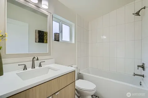 5928 18th Avenue S Seattle WA 98108