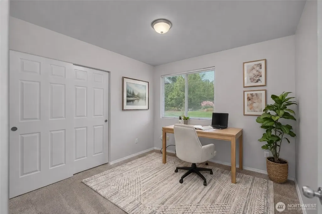 810 E Lakeshore Drive W Shelton WA 98584