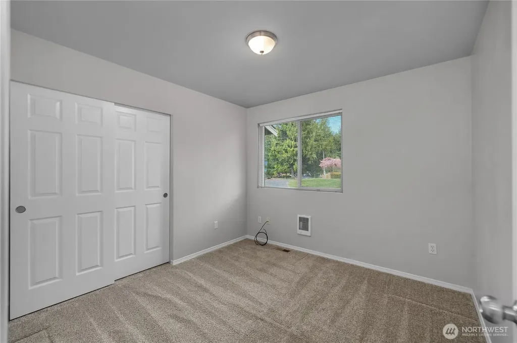 810 E Lakeshore Drive W Shelton WA 98584
