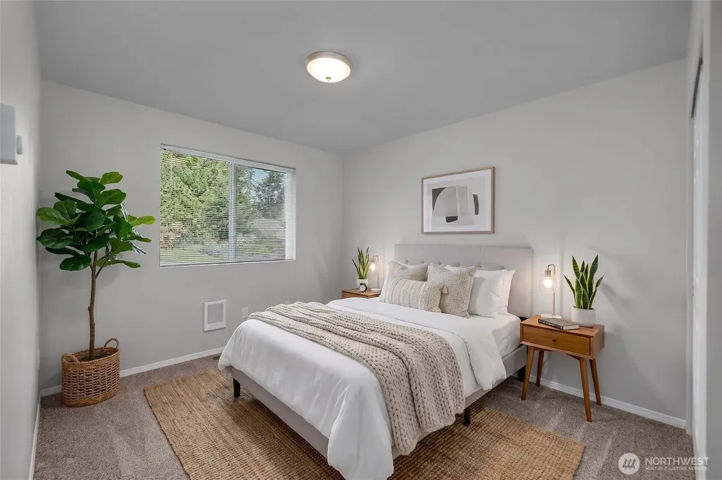 810 E Lakeshore Drive W Shelton WA 98584