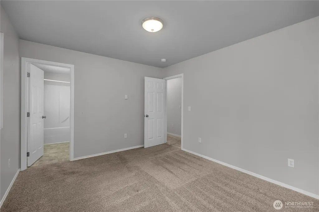 810 E Lakeshore Drive W Shelton WA 98584
