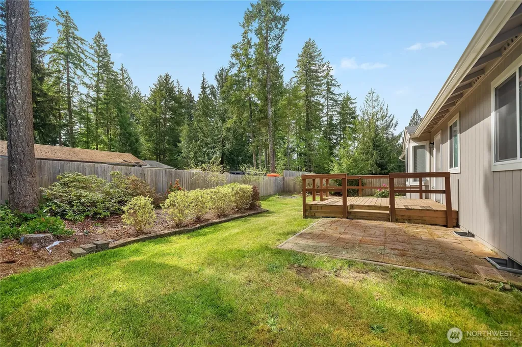 810 E Lakeshore Drive W Shelton WA 98584