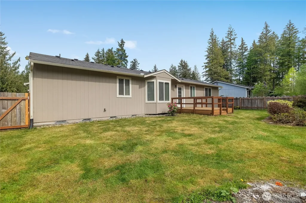 810 E Lakeshore Drive W Shelton WA 98584
