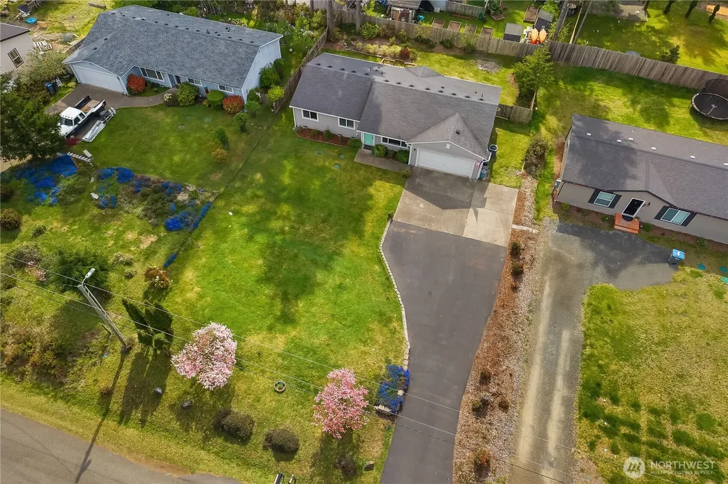 810 E Lakeshore Drive W Shelton WA 98584